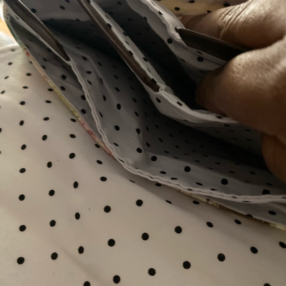 Postcard Design Cream Clutch organizador de documentos - Picture 4 of 6